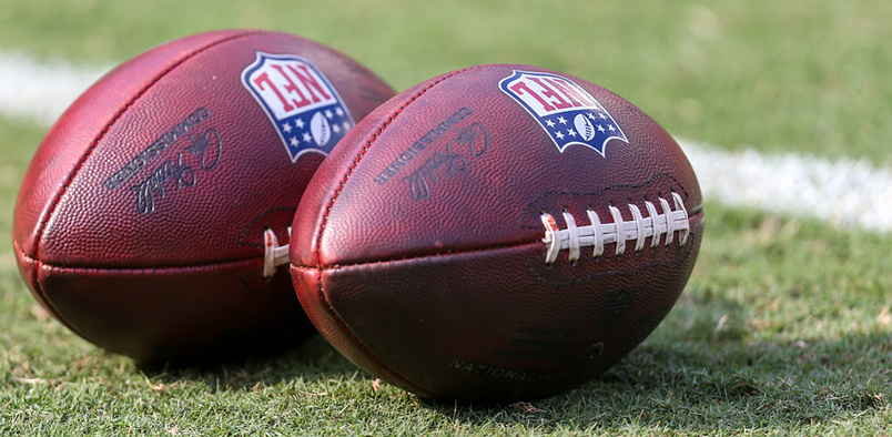 2023 Week 17 NFL Hot Betting Trends - 1 pm ET Games